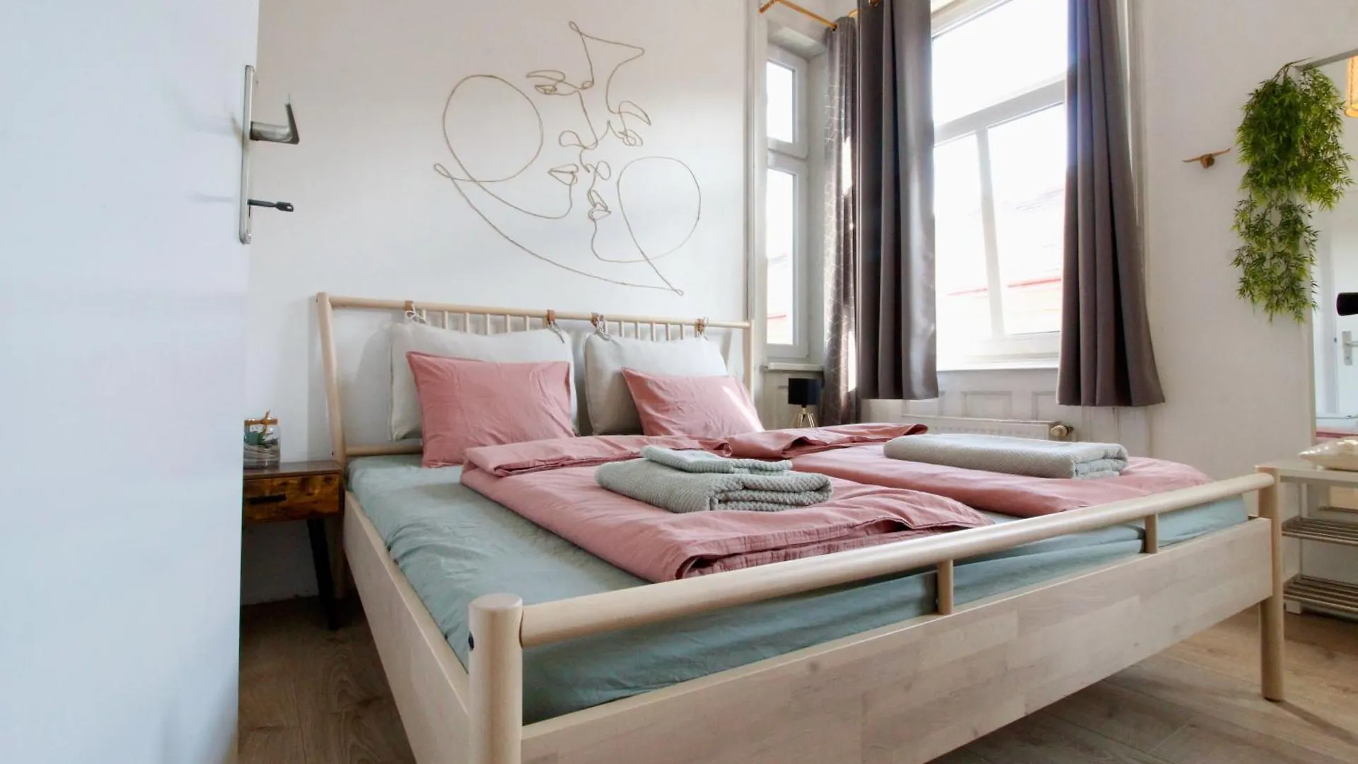Cute Boho Apt With Balcony Vienna